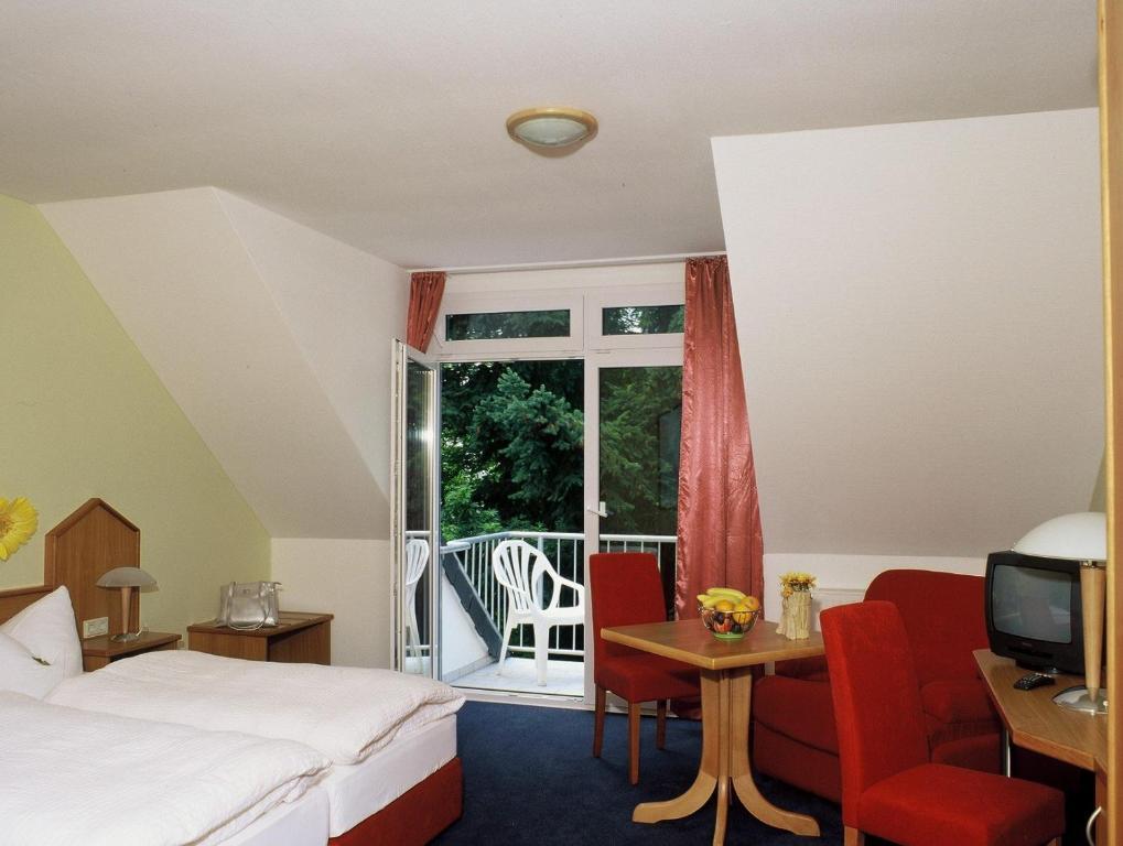Hotel Zur Post Deudesfeld Rum bild